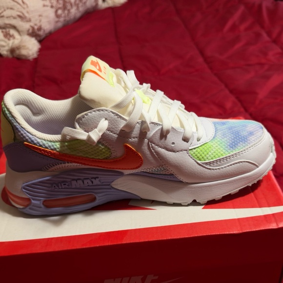 Nike Air Max Excee Women’s Purple Pulse Multicolor - Picture 2 of 7